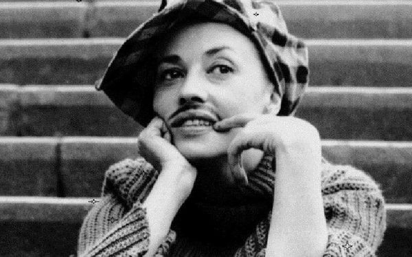 Jeanne Moreau in one of her most celebrated roles in François Truffaut’s Jules Et Jim